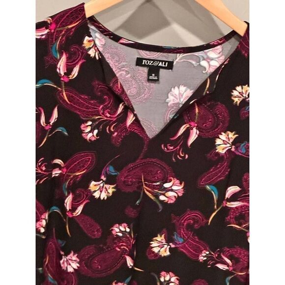 ROZ & Ali red floral‎ design dress size small - Picture 2 of 3